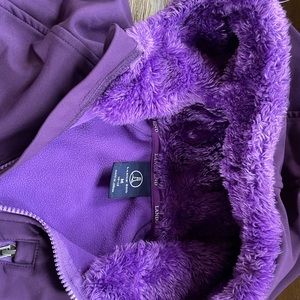 Land’s End girl’s jacket, softshell lightly insulated in deep purple